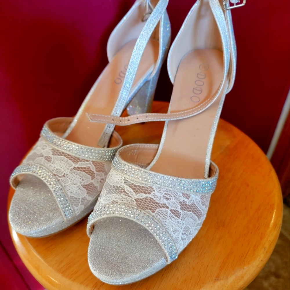 Womens sparkle heels. Homecoming, prom, wedding